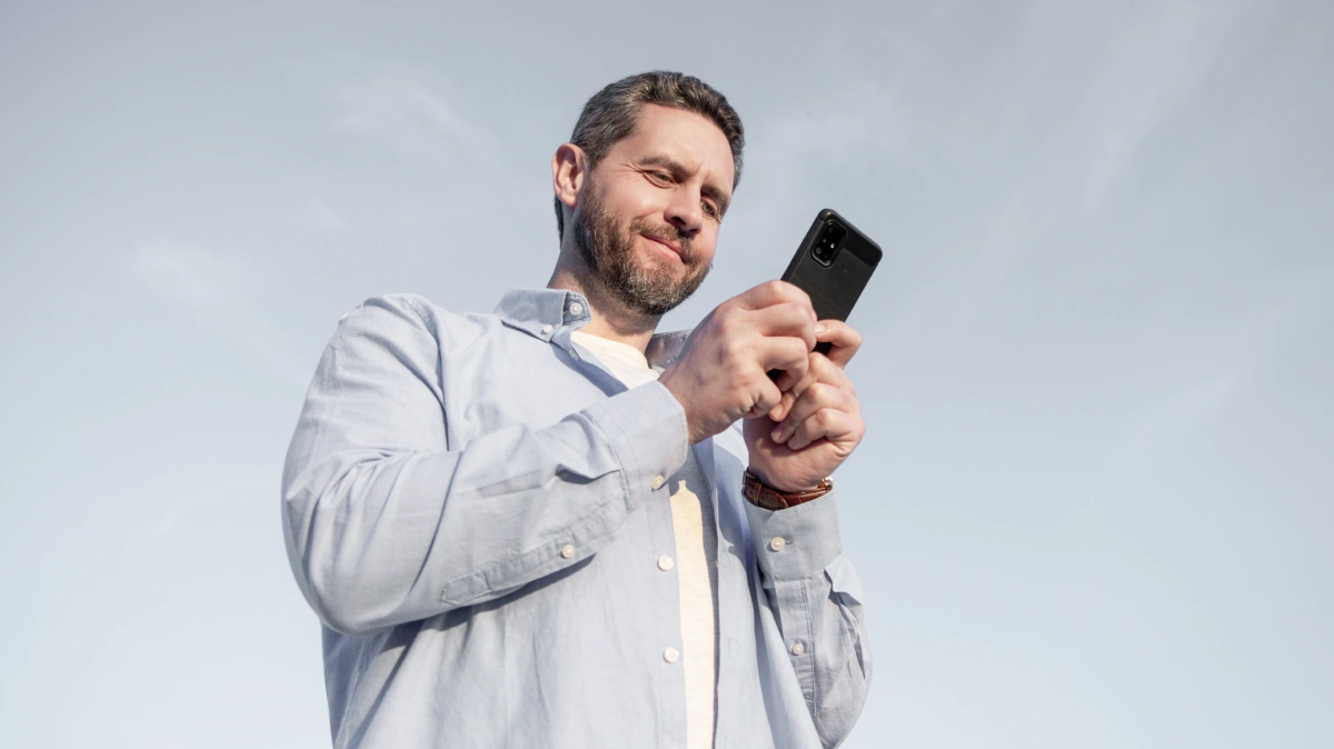 microinterfaces-in-mobile-apps-when-less-is-more